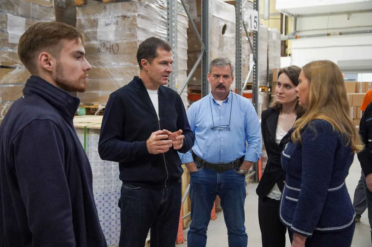 Владимир Волков посетил предприятие по производству медицинской продукции в поселке Люберец