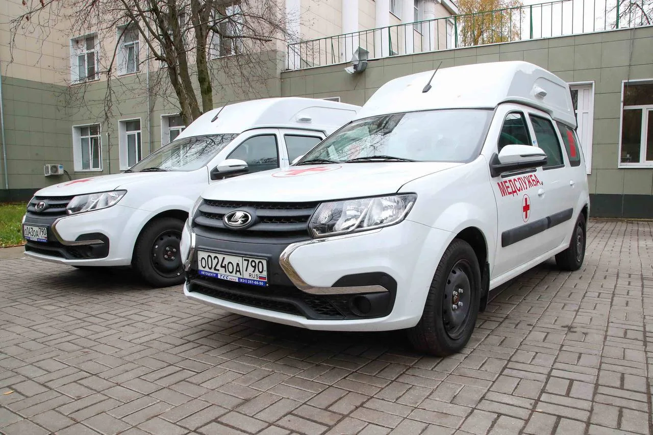 В больницу Люберец передали два новых автомобиля для оказания паллиативной помощи