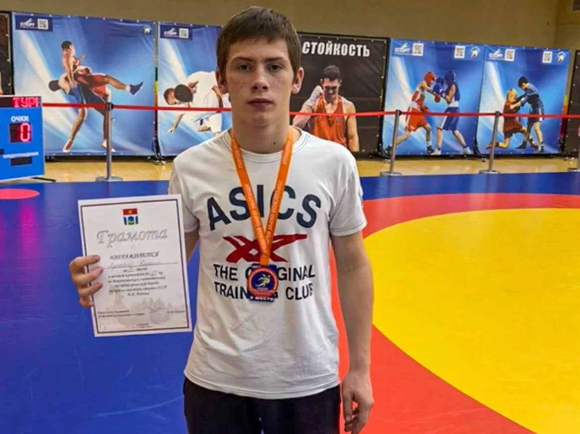 Спортсмены Люберец завоевали три медали на Всероссийский турнир по греко-римской борьбе