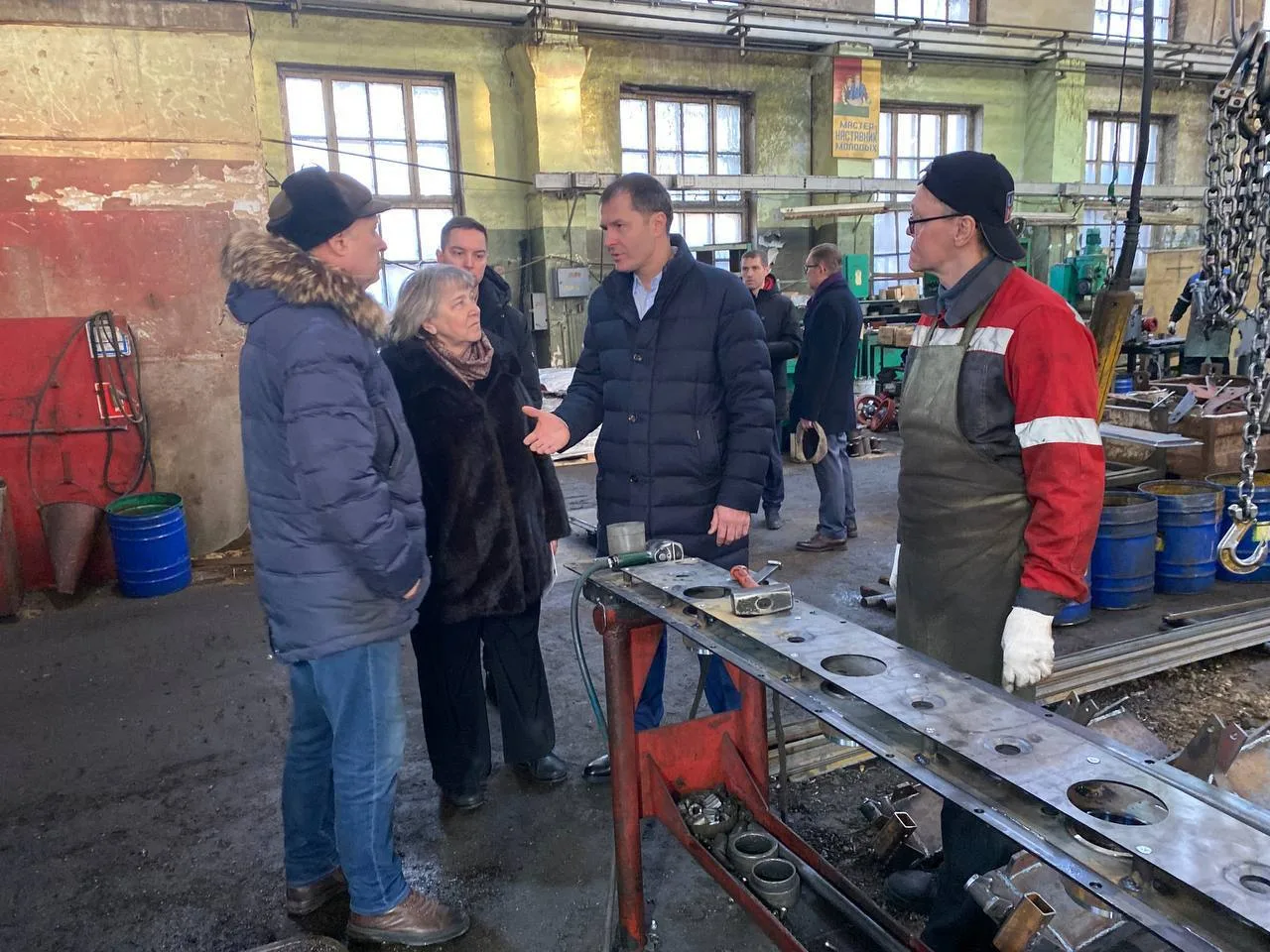 Владимир Волков ознакомился с работой предприятия по выпуску с/х техники в Люберцах