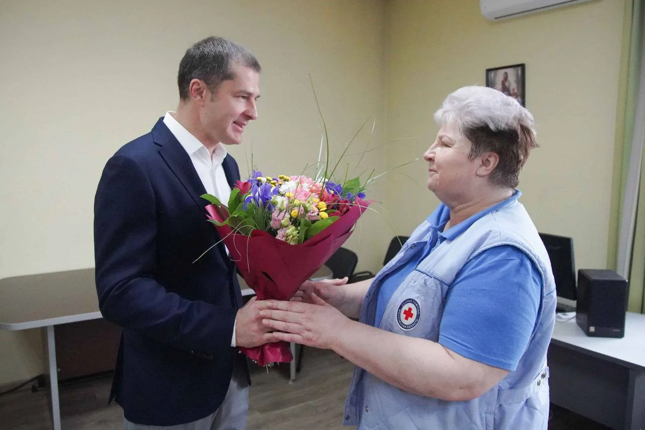 Владимир Волков поздравил сотрудников скорой помощи Люберец с профессиональным праздником