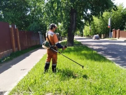 В Люберцах за неделю окосили более 157,5 тысячи квадратных метров придорожной полосы