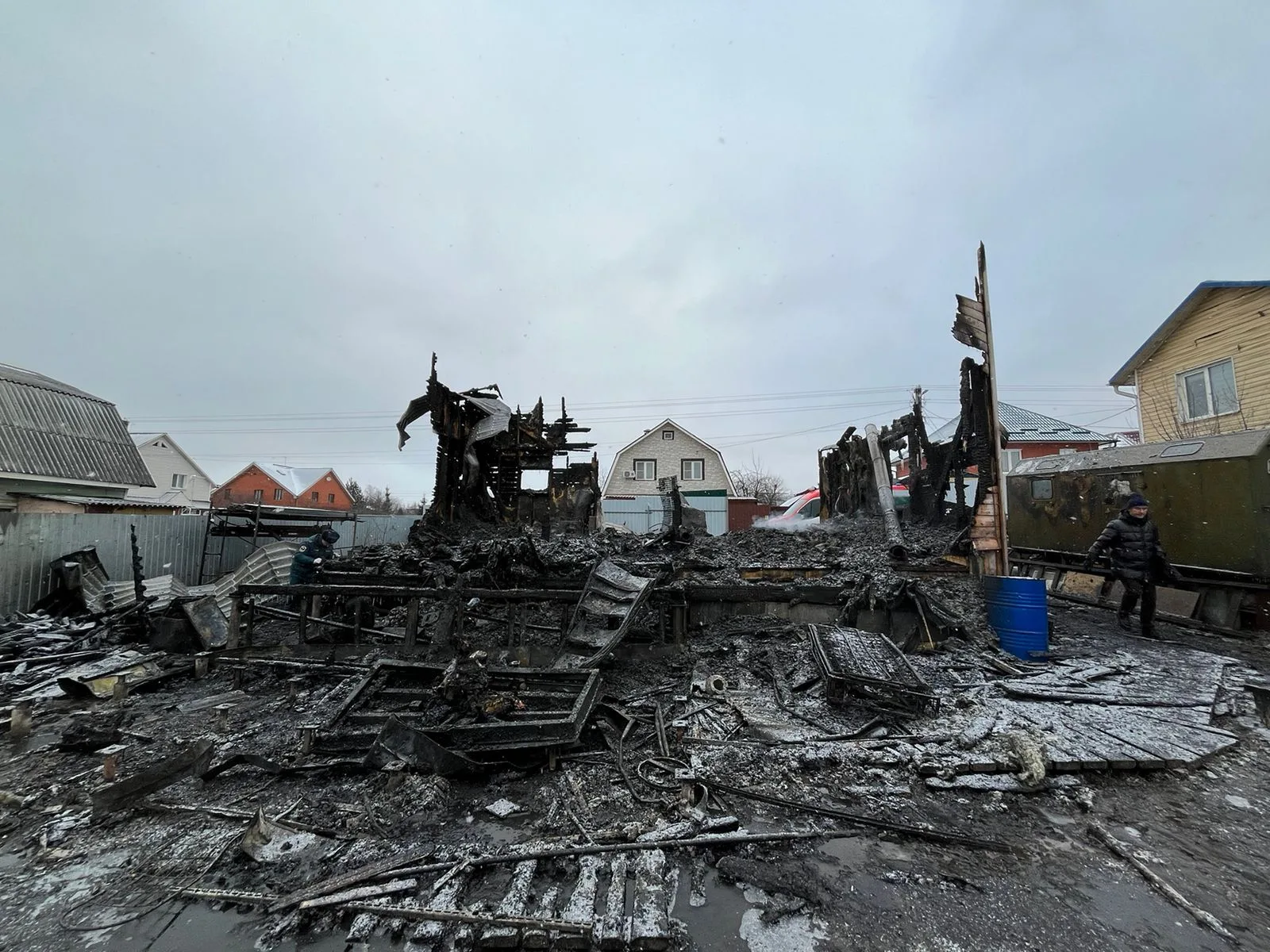 В Люберцах устанавливают причину пожара в частном доме