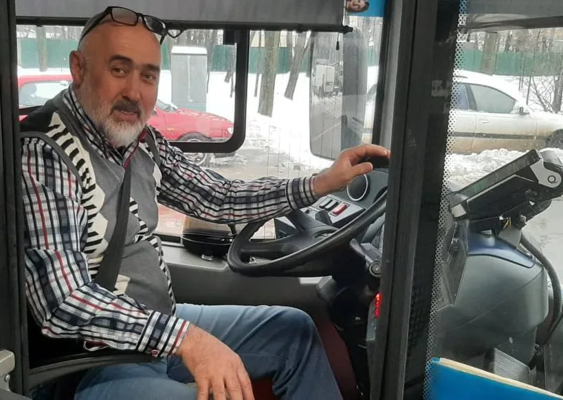 Водитель «Мострансавто» помог заблудившемуся ребенку вернуться домой