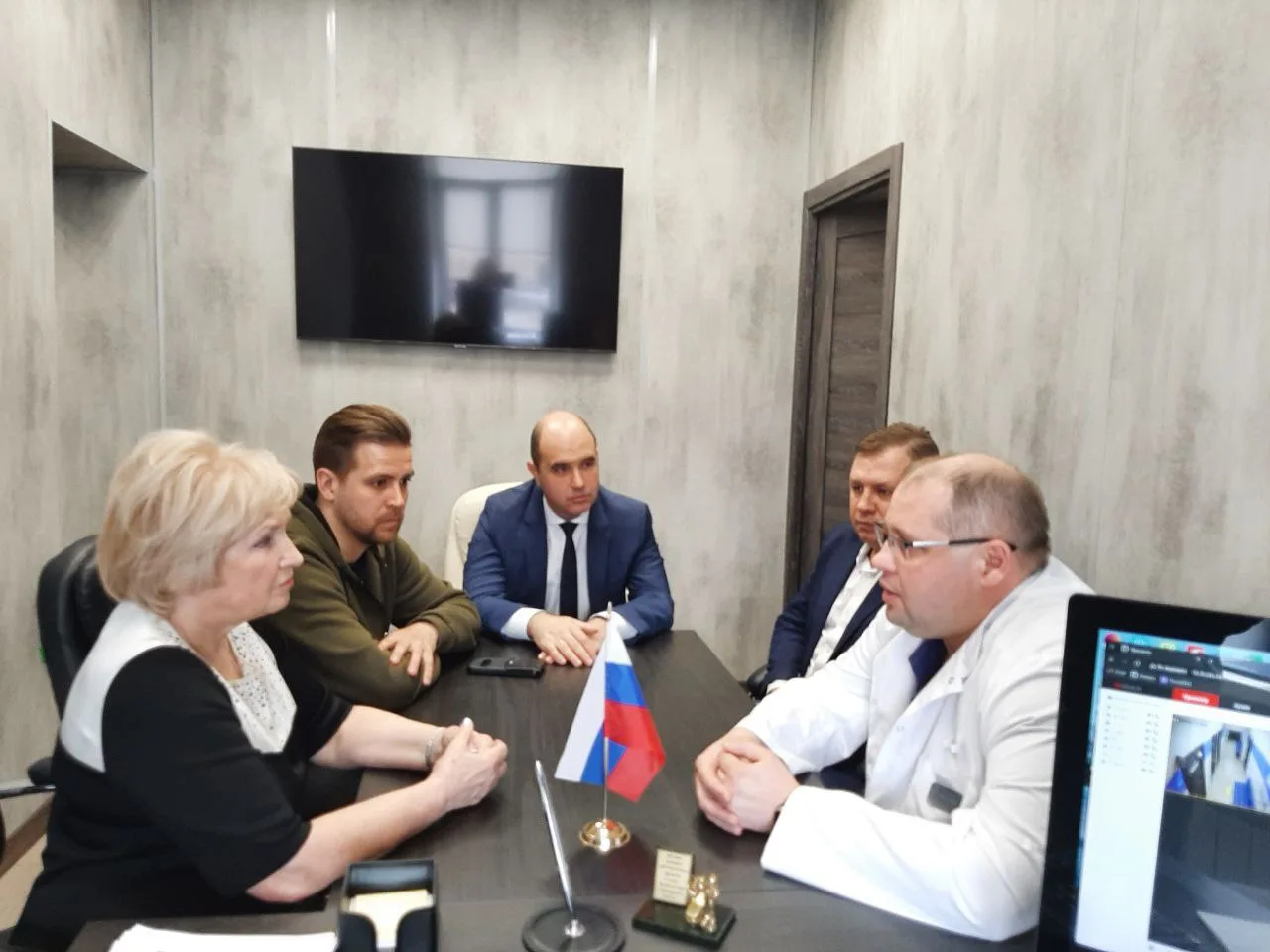 Лидия Антонова обсудила с депутатами Люберец вопросы оказания стоматологической помощи