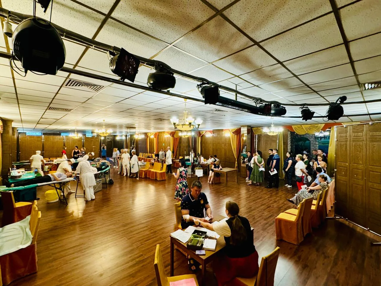 Более 80 литров донорской крови сдали жители Люберец для госпиталя Вишневского