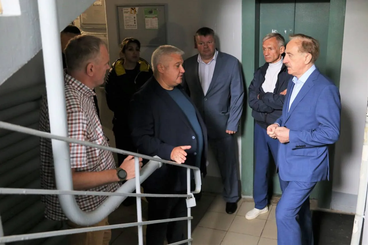 Владимир Ружицкий проверил готовность МКД к отопительному сезону