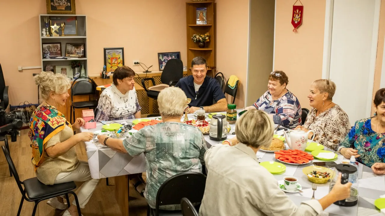 Владимир Волков проверил ремонт в помещении общественной организации Люберец