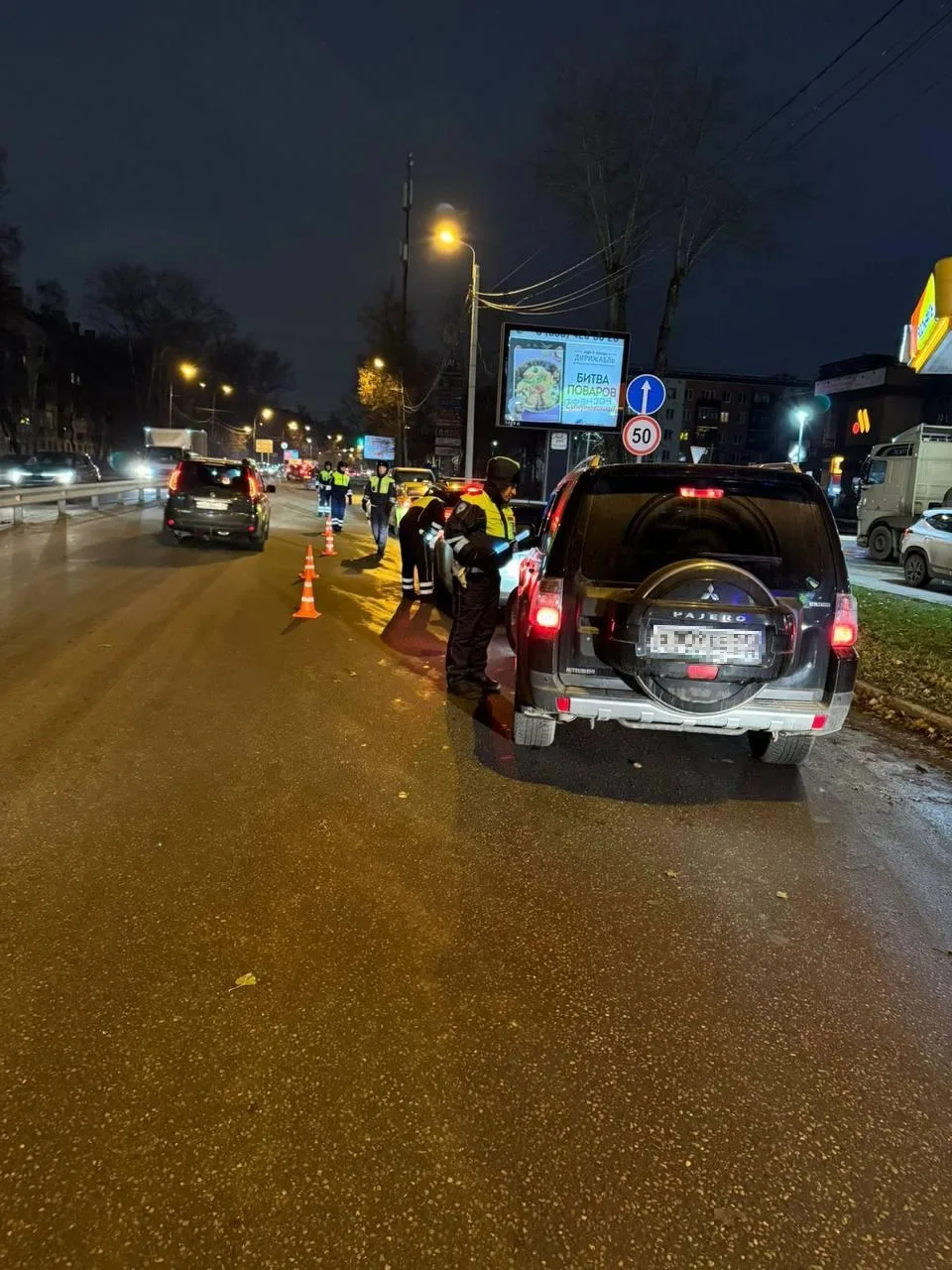 Инспекторы ГАИ Люберец во время рейда проверили на трезвость более ста водителей