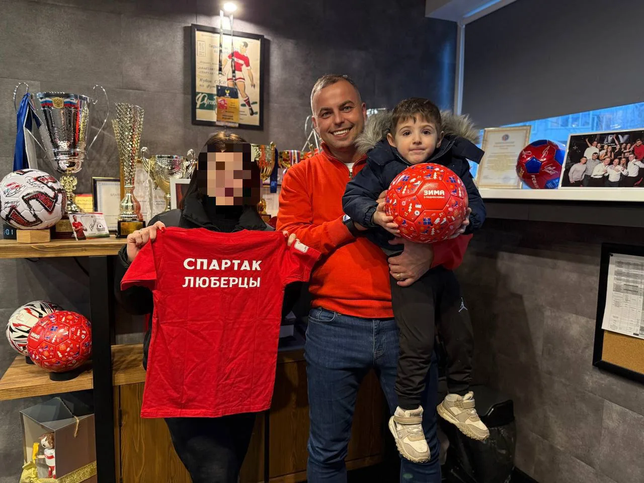 Руководитель ФШ «Спартак» в Люберцах встретился с семьёй участника СВО