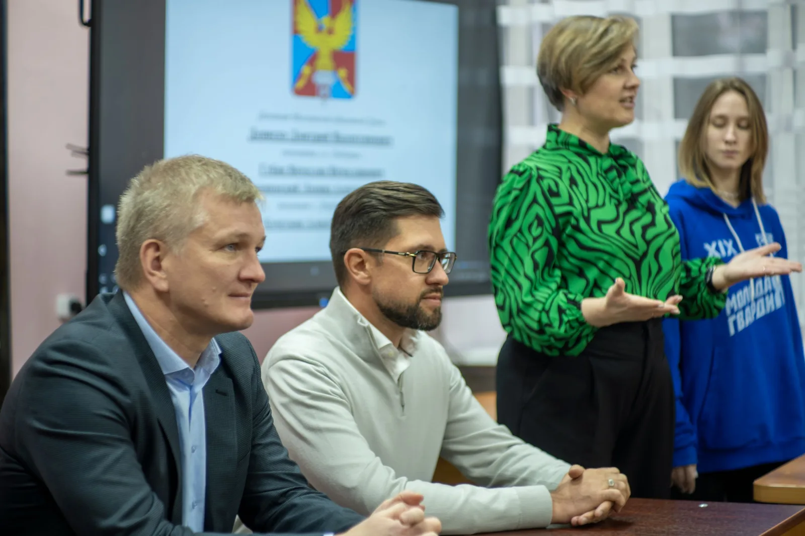 Партийцы рассказали студентам Люберец о российском бизнес-образовании