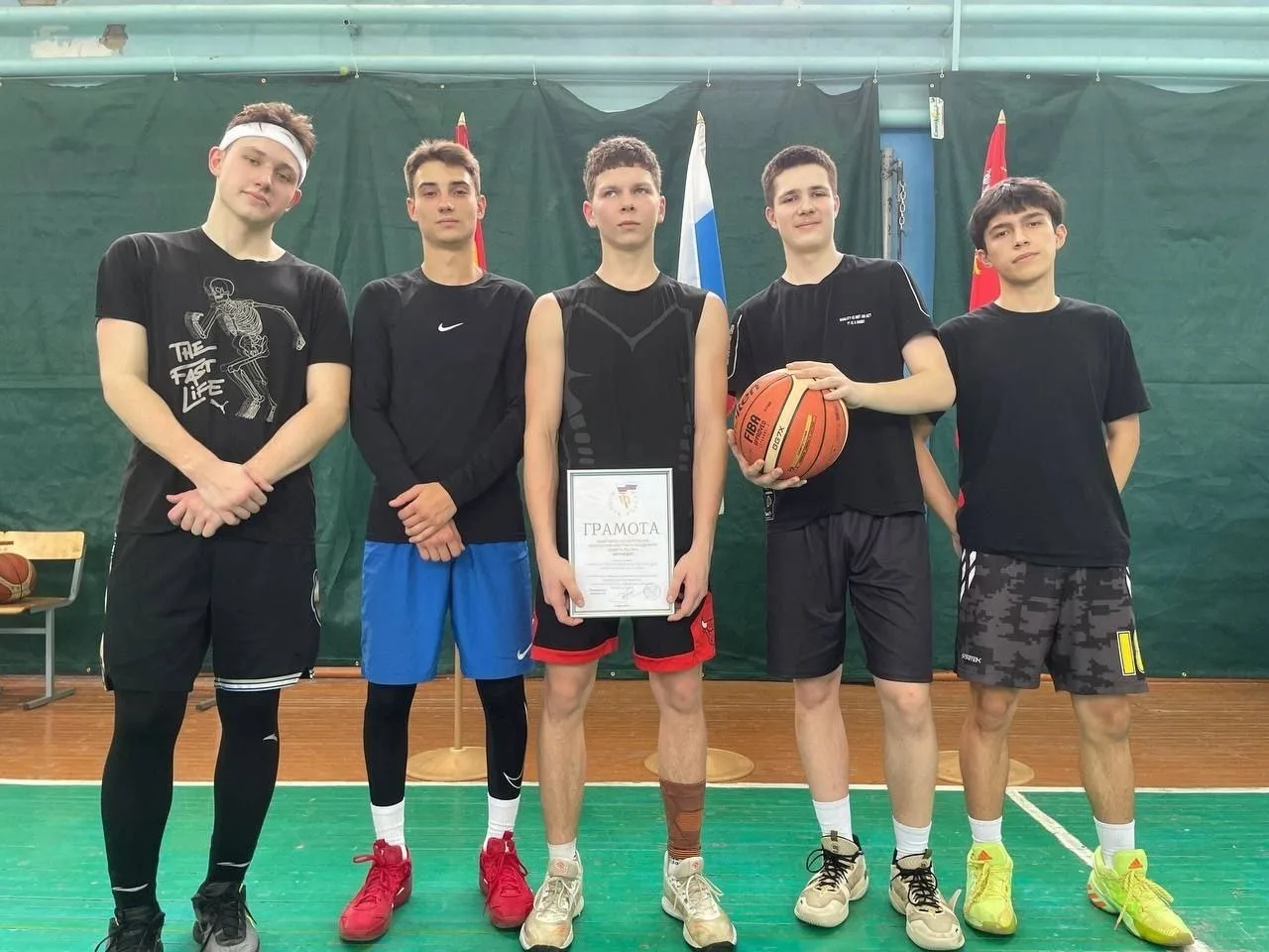 Студенты Люберец заняли второе место в областном турнире по баскетболу