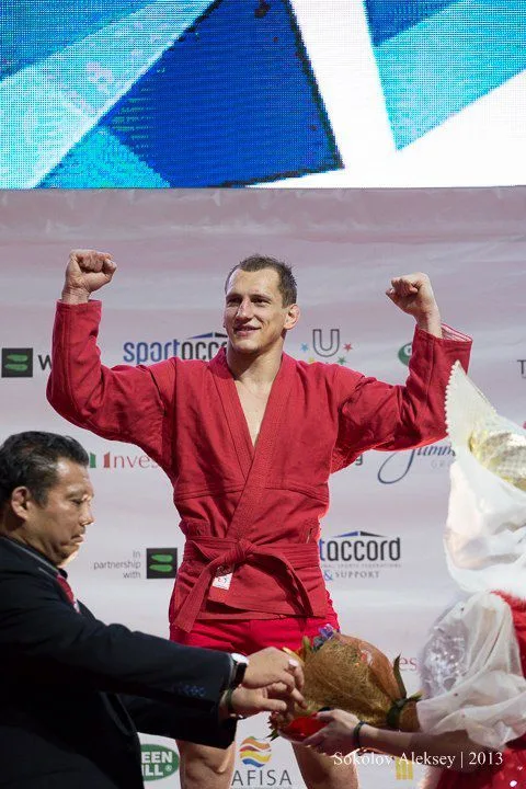 Зарядка с шестикратным чемпионом мира по боевому самбо пройдёт в Люберцах