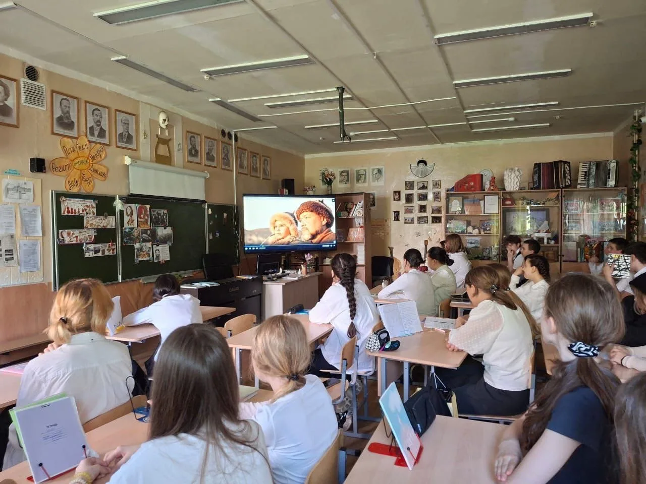 Более 400 киноуроков провели в Люберцах в апреле