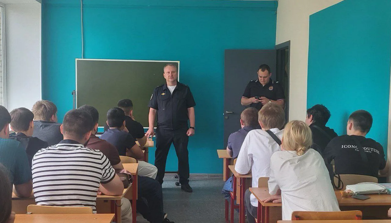 Студентам техникума Люберец напомнили правила поведения на железной дороге