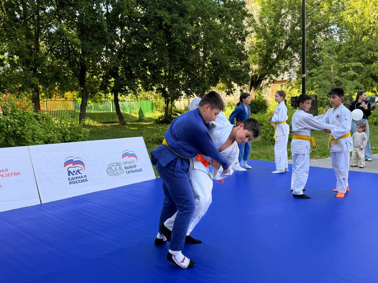 Актив «Единой России» провел открытую тренировку по дзюдо