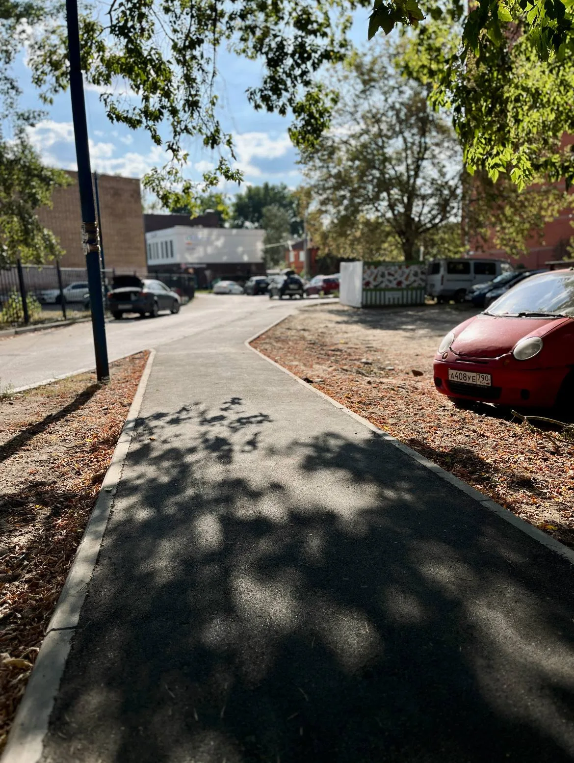 По просьбе ветерана СВО в посёлке Люберец обустроили новый тротуар