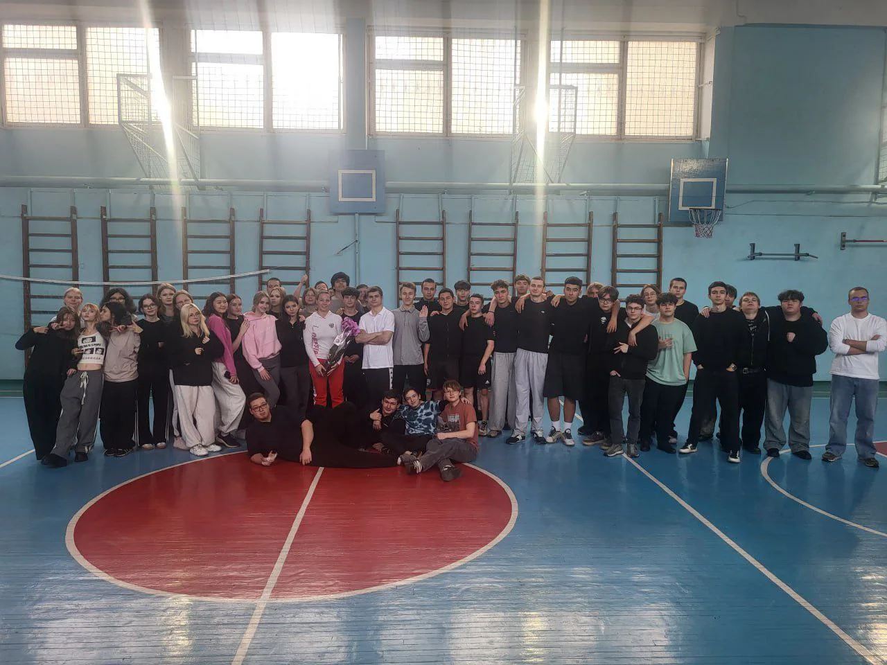 Чемпионка мира по самбо провела зарядку для студентов Люберец