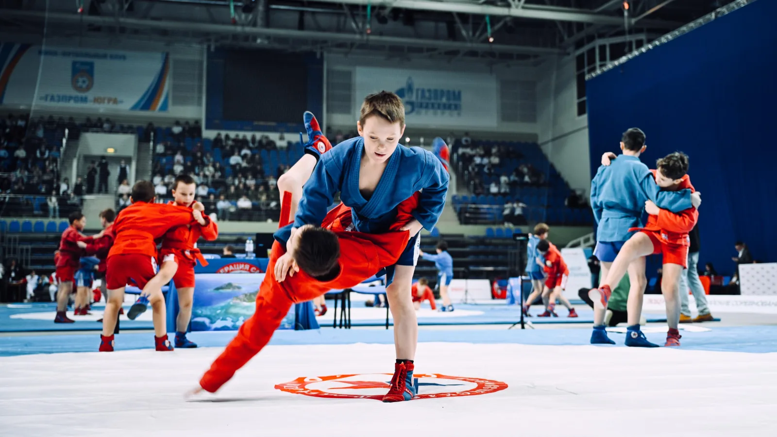 Всероссийские соревнования по самбо проходят в Люберцах