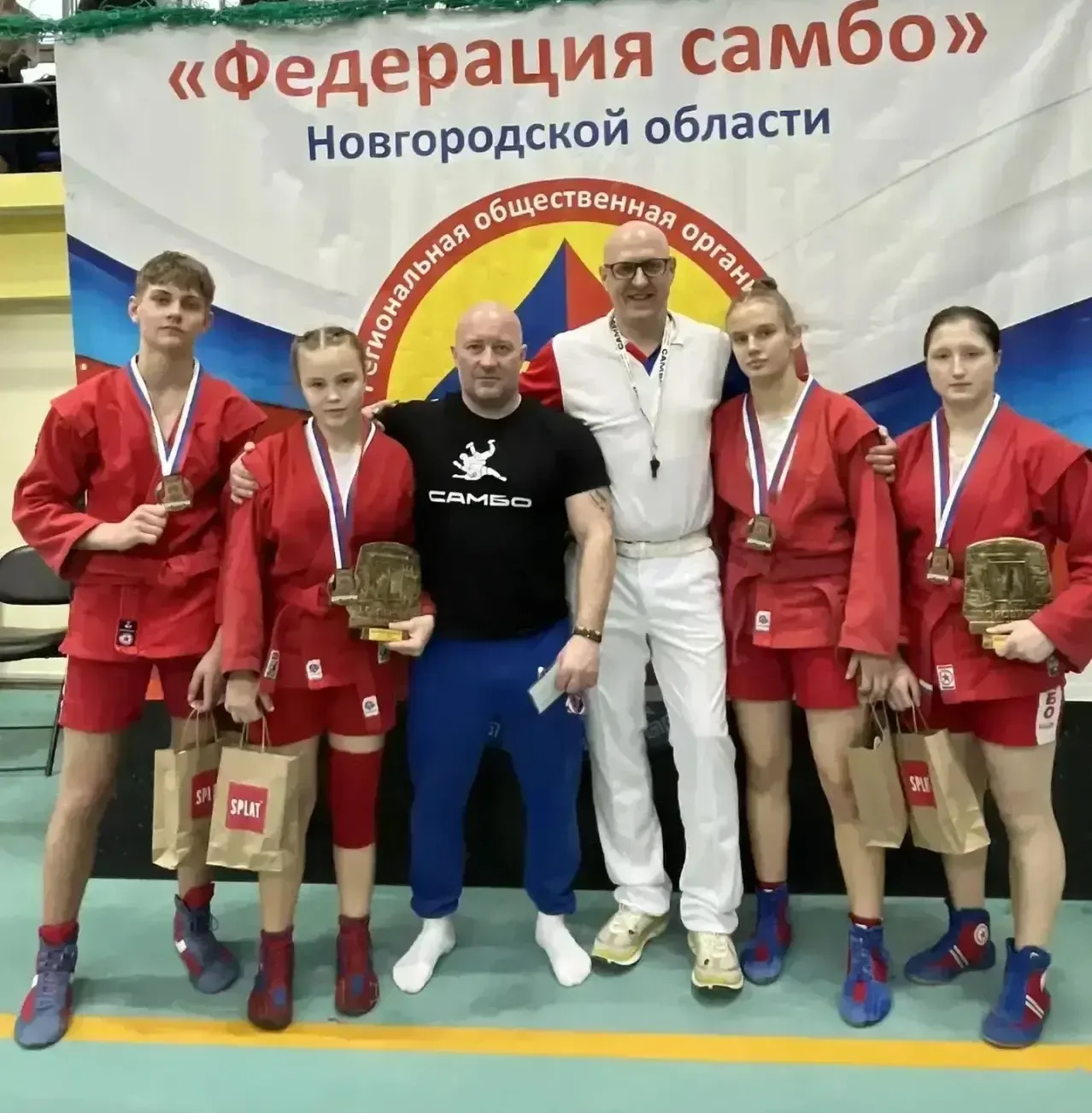 Восемь медалей Всероссийских соревнований по самбо завоевали спортсмены Люберец