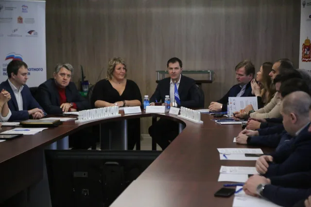 Владимир Волков встретился в Люберцах с представителями предприятий ЖКХ региона