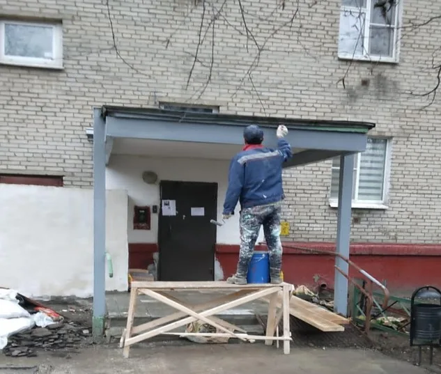 В Люберцах завершили ремонт 8 подъездов в жилых домах