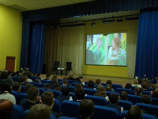 В Люберцах провели более 210 киноуроков за апрель