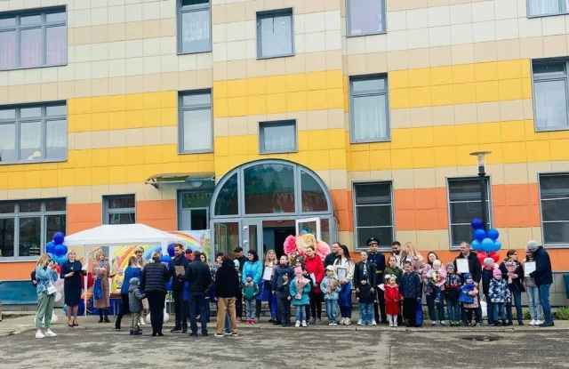 В детском саду №18 «Светофорик» провели Московский областной семейный Парад «Семья. Мир. Май»