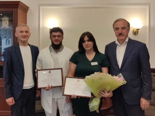 Владимир Ружицкий вручил грамоты реаниматологам Люберец в честь профессионального праздника