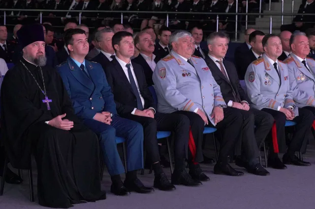 Владимир Волков с Виктором Пауковым в Люберцах поздравили участковых со 100-летием службы