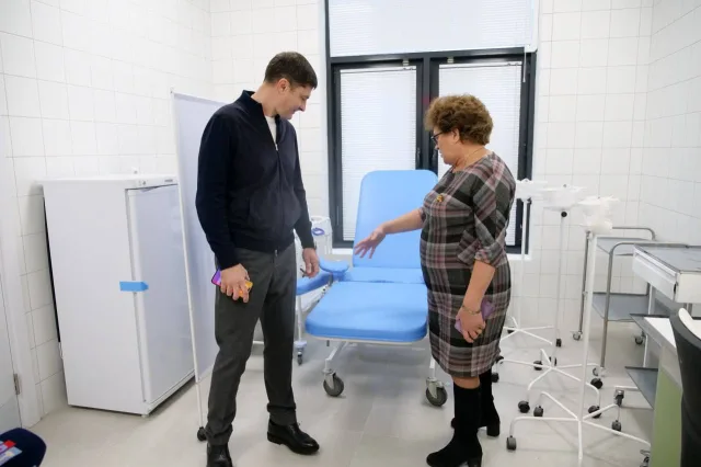 Владимир Волков проверил готовность новой детской поликлиники в Люберцах