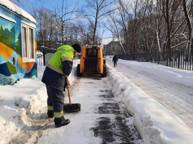 В Люберцах всю коммунальную технику привлекли к устранению последствий снегопада
