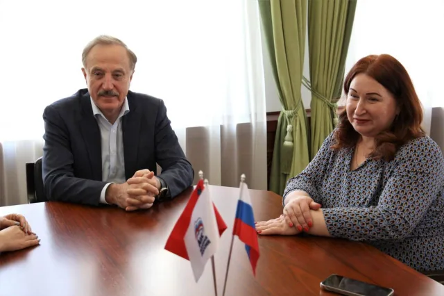 Владимир Ружицкий поздравил коллегу по Совету депутатов Люберец с наградой от Путина