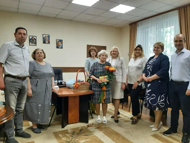 Лидия Антонова обсудила с сотрудниками соцзащиты Люберец меры соцподдержки семей с детьми