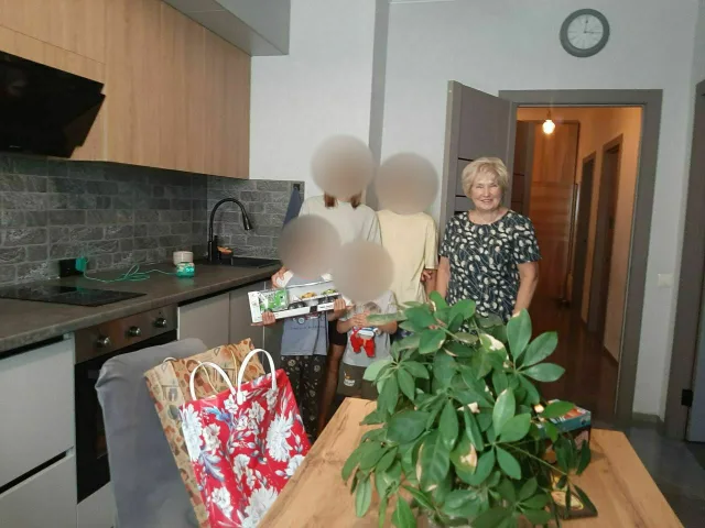 Лидия Антонова поздравила сына участника СВО из Люберец с днем рождения, передала подарки