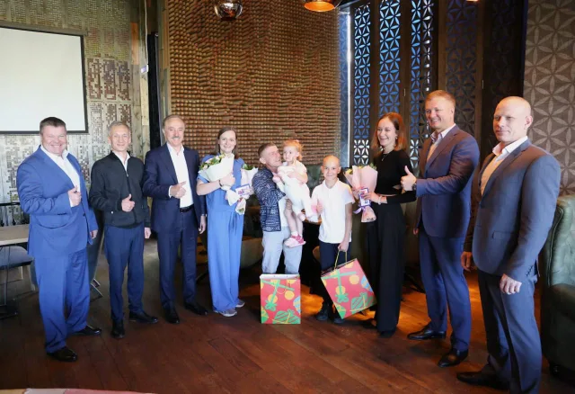 Владимир Ружицкий поздравил с Днём отца многодетного люберчанина