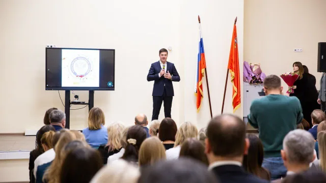 Владимир Волков поздравил с профессиональным праздником сотрудников налоговой службы Люберец