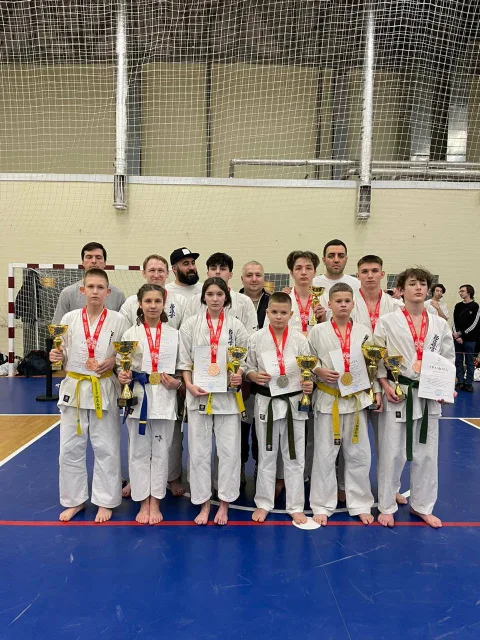 Десять медалей различного достоинства завоевали каратисты Люберец на первенстве Московской области