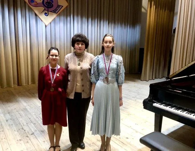 Ученицы детской музыкальной школы из Люберец стали лауреатами III степени областного открытого конкурса