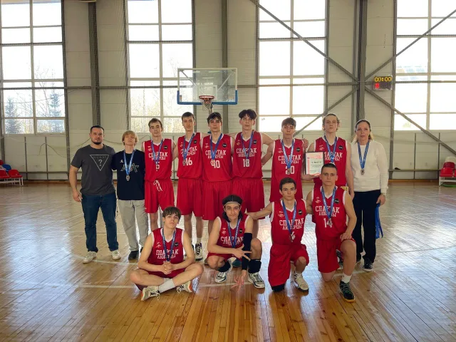 Спортсмены Люберец завоевали серебряную медаль первенства Московской области по баскетболу