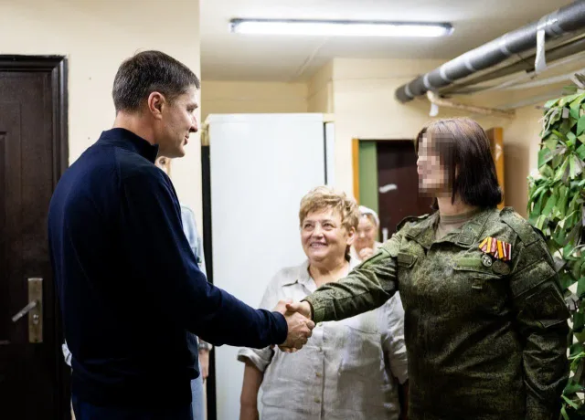 Более 200 маскировочных сетей для бойцов СВО сплели волонтеры из Люберец