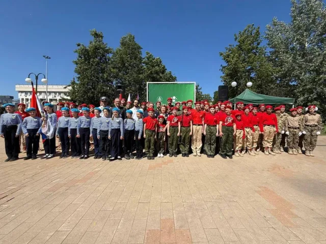 Более 70 юнармейцев Люберец приняли участие в смотре строя и песни «Во славу Отечества!»