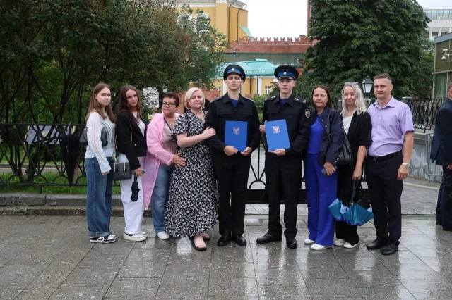 Владимир Волков поздравил с принятием военной присяги новобранцев из Люберец