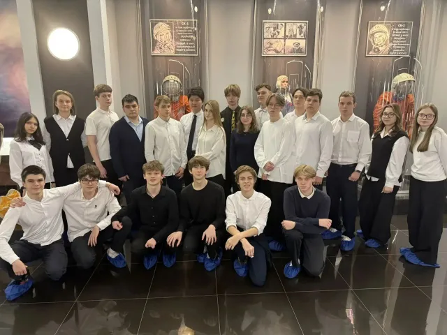 Школьники Люберец побывали с экскурсией на НПП «Звезда»