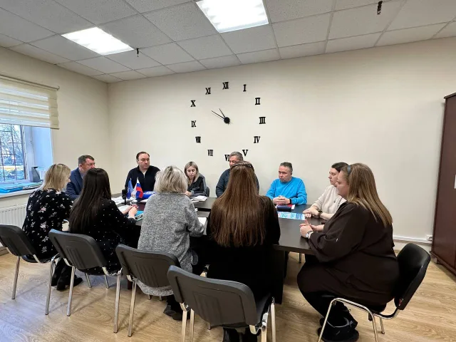 Представители «Единой России» приняли участие в оперативном совещании с управляющими компаниями