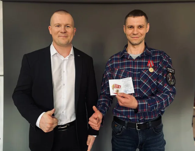 Ветерана СВО из Люберец наградили знаком отличия ГТО