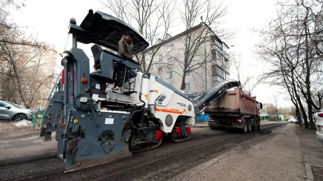 В 43 дворах Люберец выполнят ремонт покрытия «большими картами»